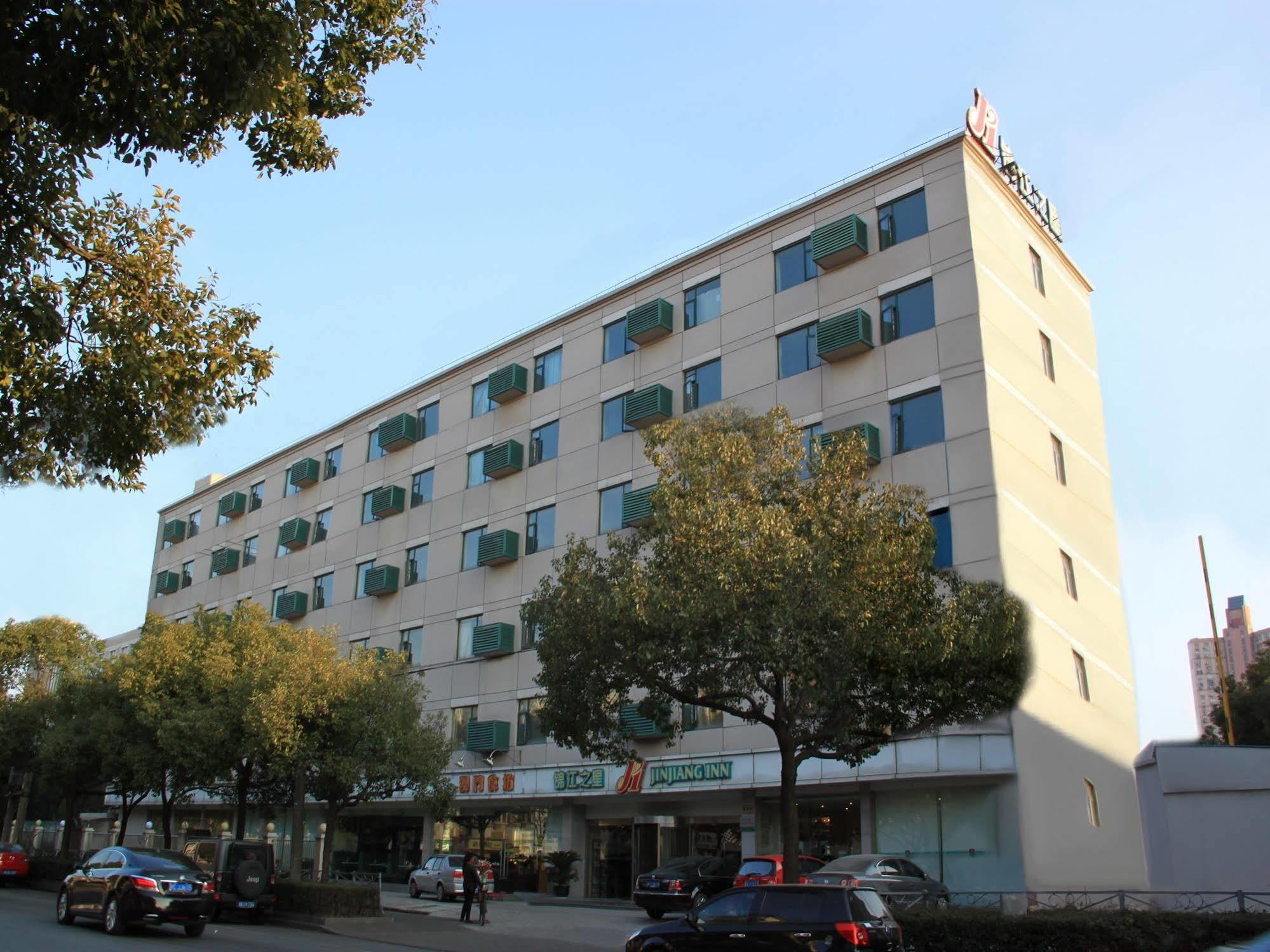 Jingjiang Inn Shanghai Baoyang Pier Exterior photo